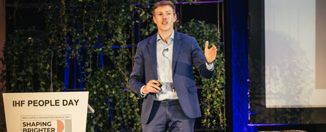 AI Keynote Speakers 2026: 10 Voices Boards Should Hear